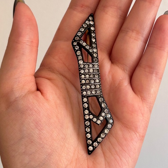 Art Deco Rhinestone Bow Brooch – Late 1920s to 1930s Celluloid Plastic Pin - Picture 7 of 7